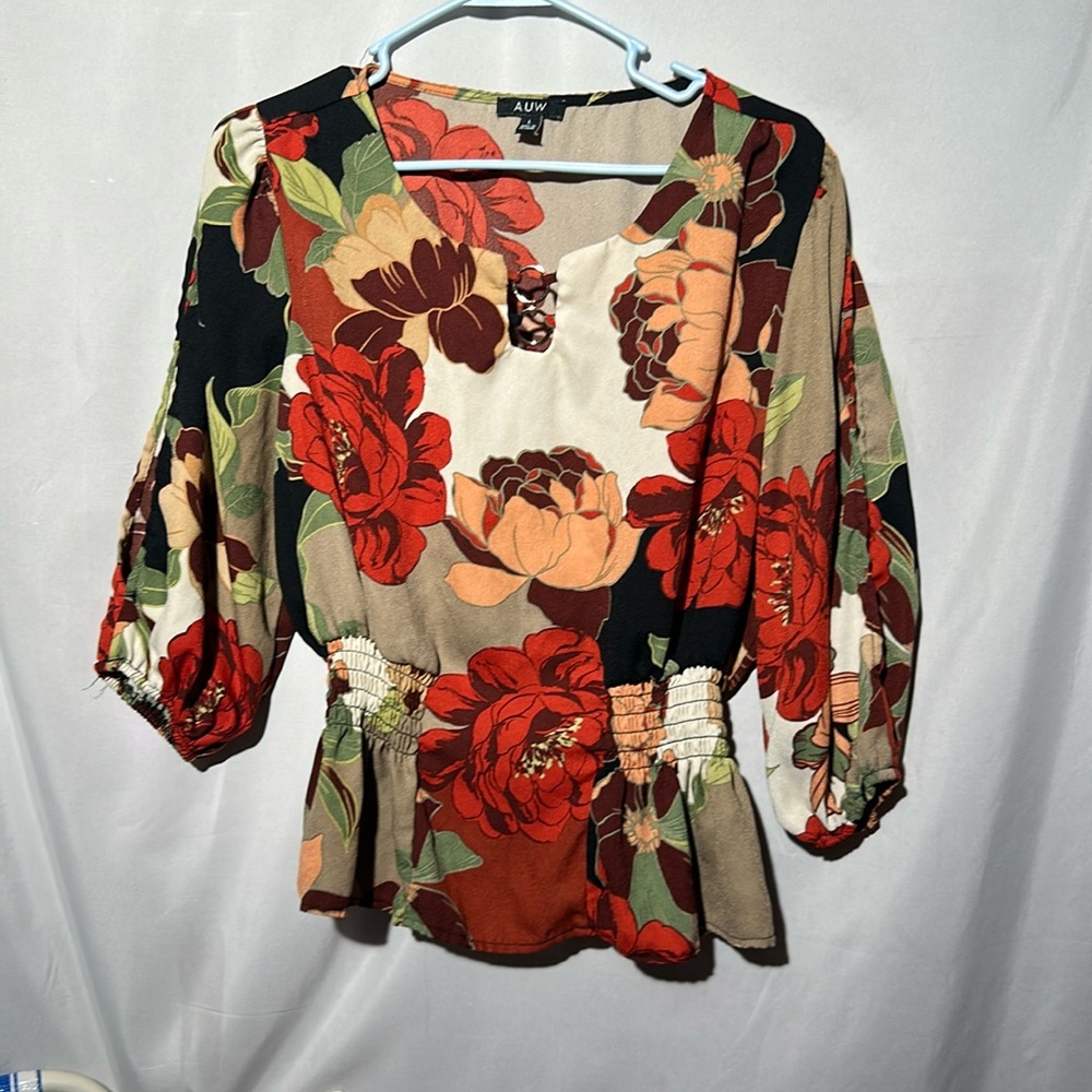 AUW Multicolor Floral Blouse with Red and Green